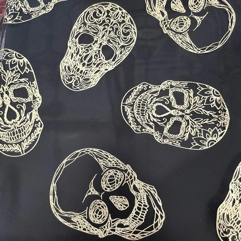 🆕Sheer Gold/Silver Metallic Printed Skulls Reversible Tablecloth